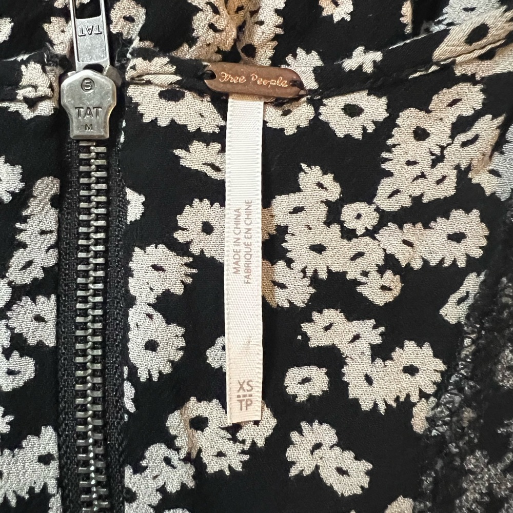 Free people like you best black cream boho bell sleeve floral mini dress - Picture 3 of 5